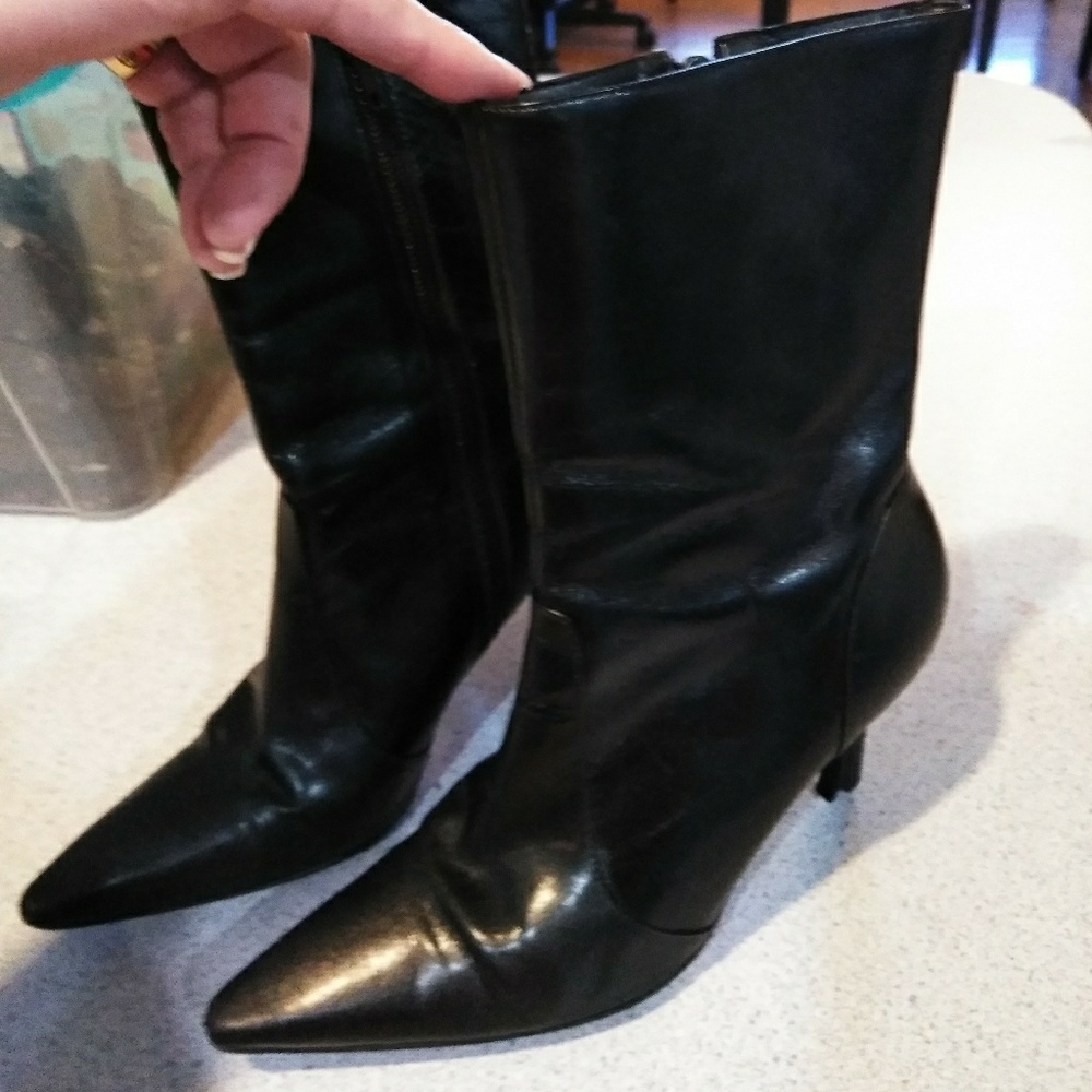 Gianni Bini black ankle boots *MUST GO